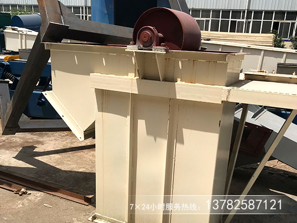 塑料畚斗適合使用在那些行業(yè)提升！