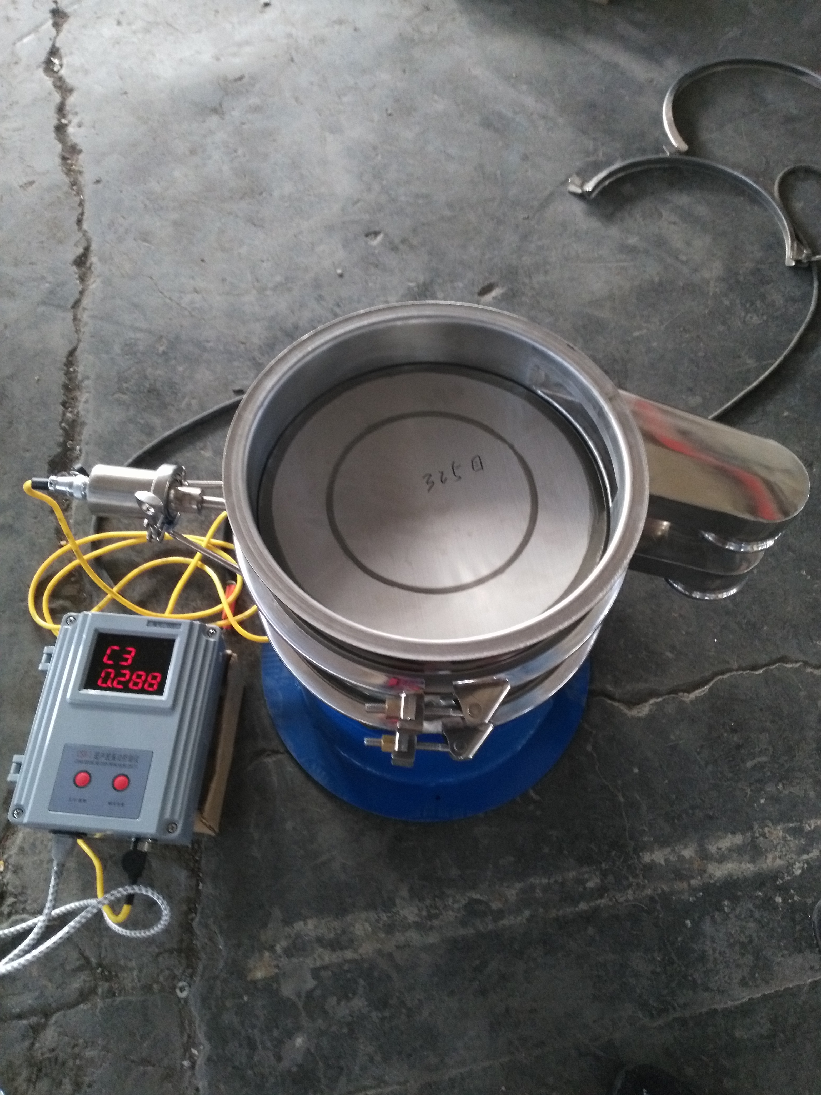 立友機(jī)械三次元旋振篩特點