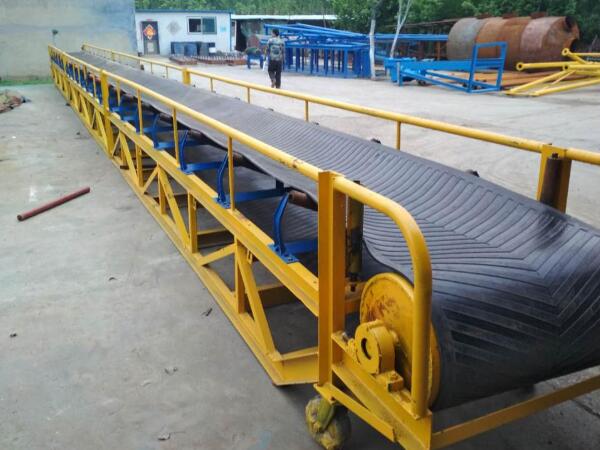 大傾角皮帶輸送機(jī)的焊接間隙問題有哪些？